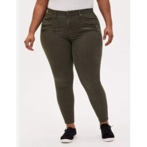 Torrid Sky High Skinny Women's Soft Olive Green Pants Size 12S NEW!!